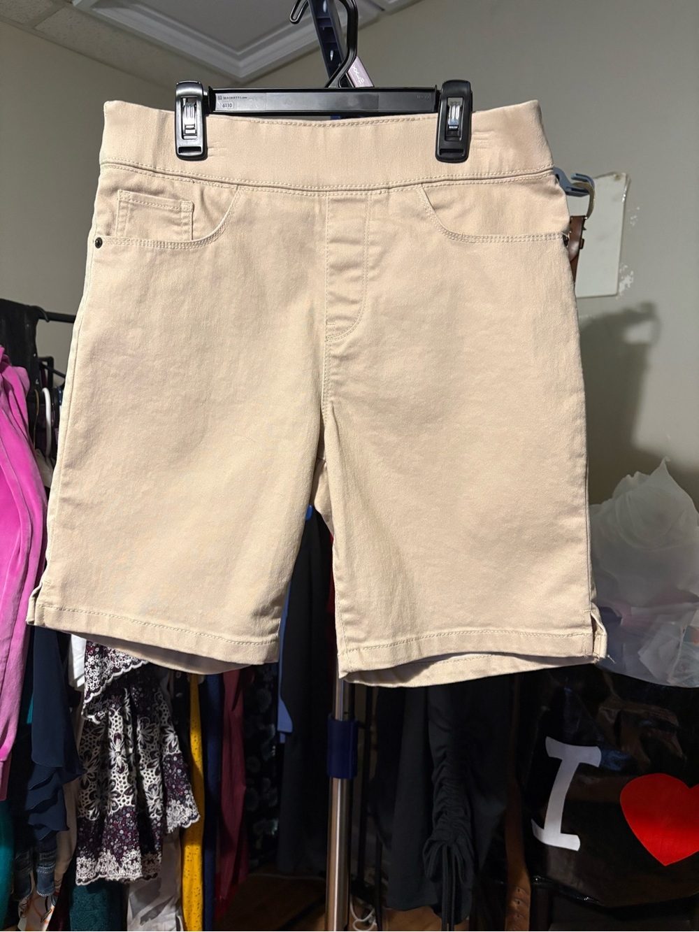 DKNY Women's Bermuda Shorts in Light Beige